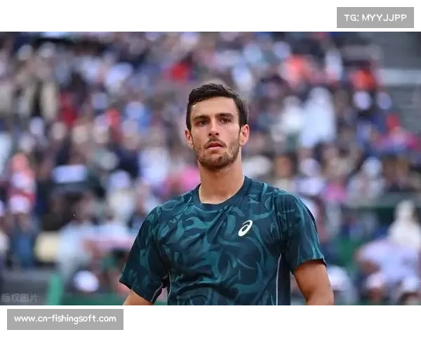 穆塞蒂左腿受伤遗憾退赛，红土赛季黑马止步半决赛